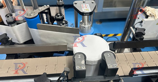 positioning-labeling-machine