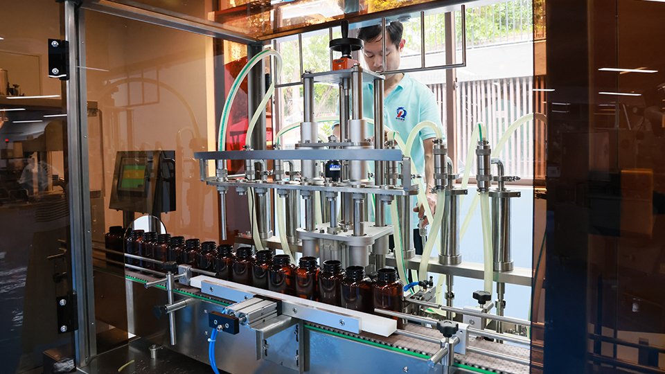 Máquina de llenado de líquidos